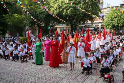 Khai giảng năm học mới