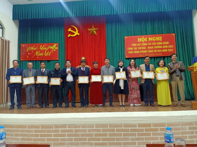 Chi bộ TH Văn Yên đạt thành tích Chi bộ xuất sắc