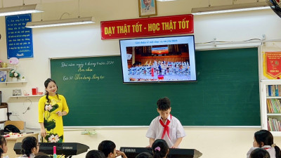Tổ chức thành công tiết dạy chuyên đề môn Âm nhạc cấp Quận