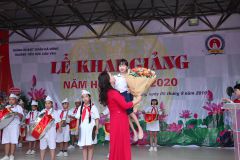 Khai giảng năm học mới