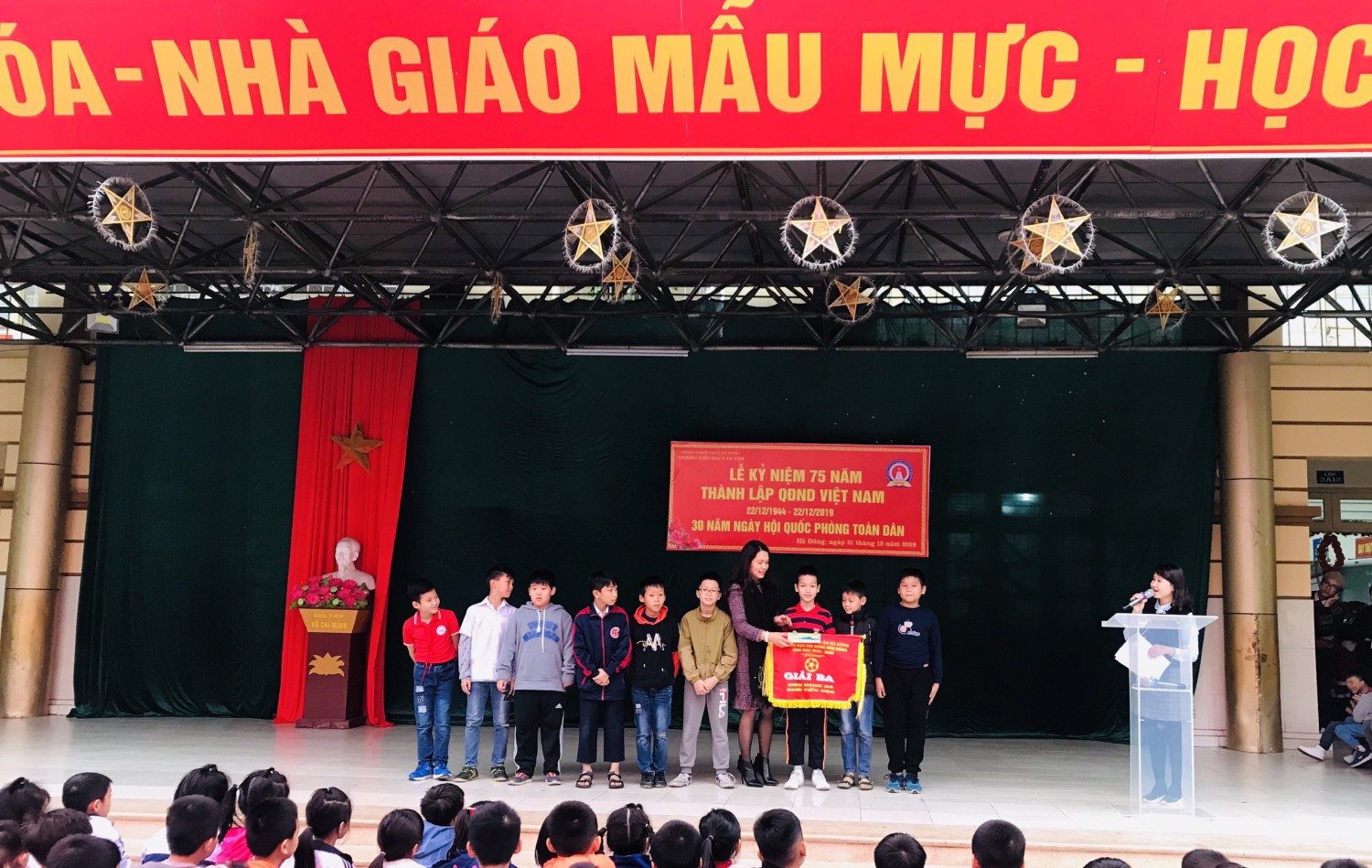 Giải Ba bong da