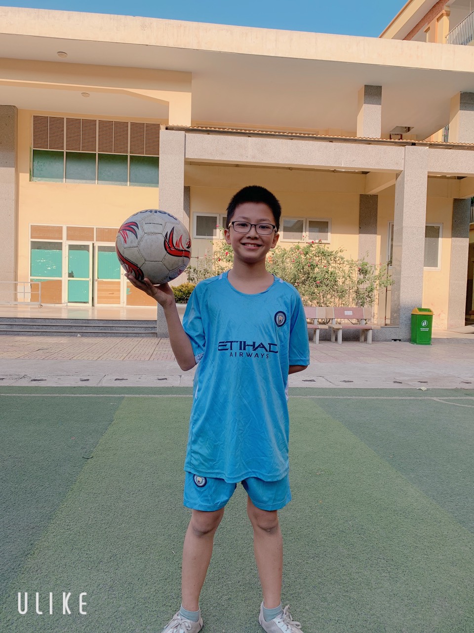 Thiện