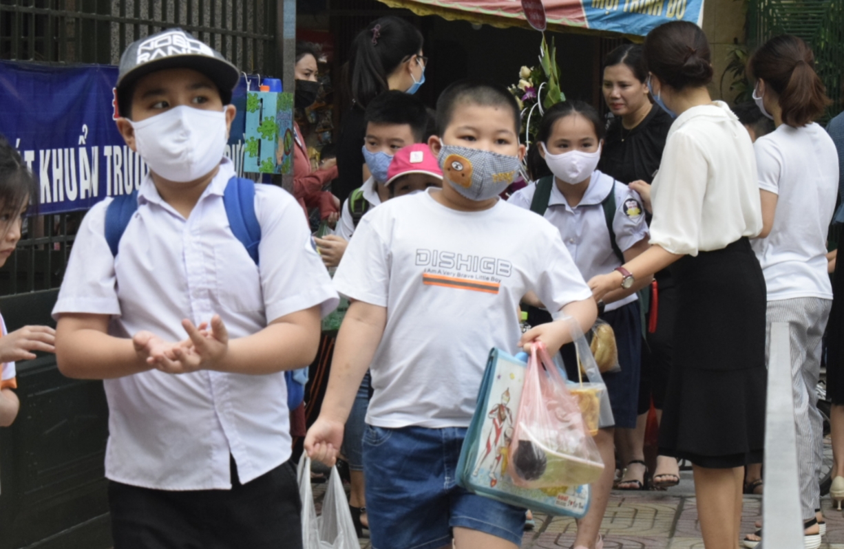 BGH, các thầy cô dón