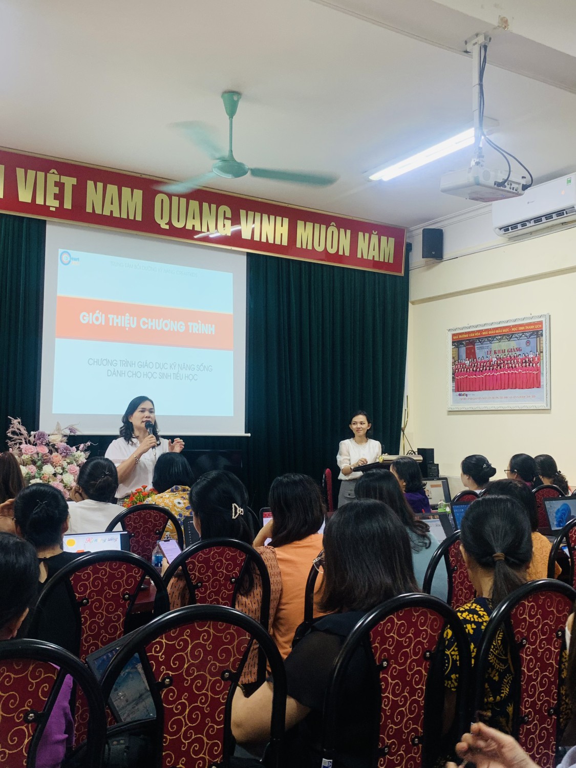 Tập huấn phương pháp dạy KNS cho học sinh và ứng dụng EnetViet