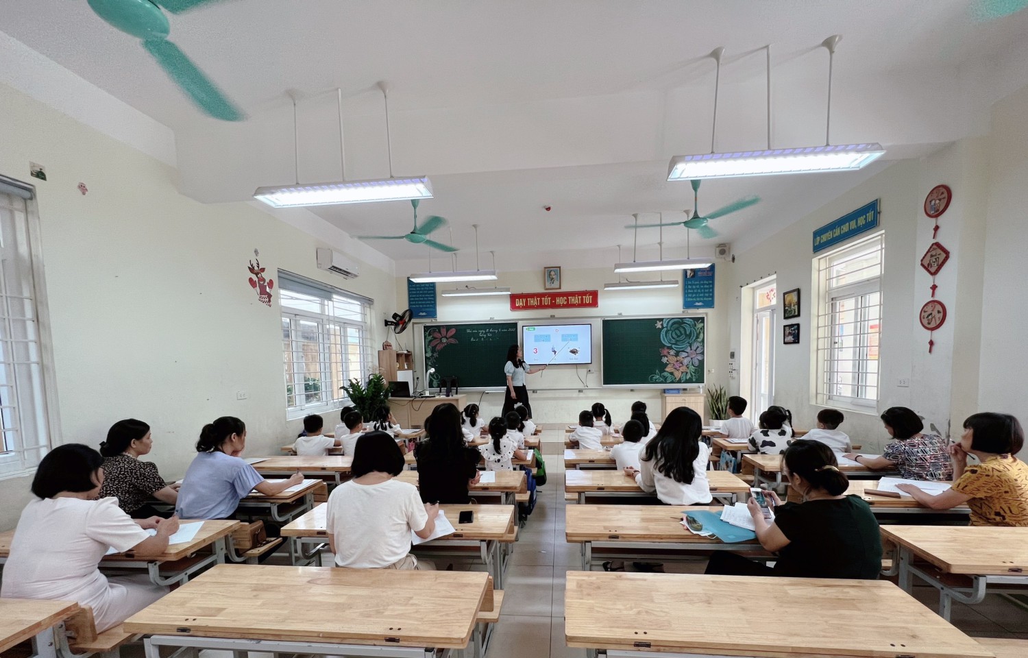 Tổ chức tiết dạy chuyên đề tháng 08/2022