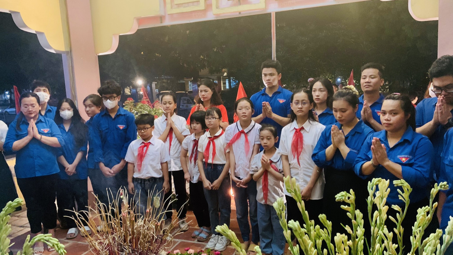 Thắp nến tri ân nhân kỷ niệm 76 năm Ngày Thương binh liệt sĩ
