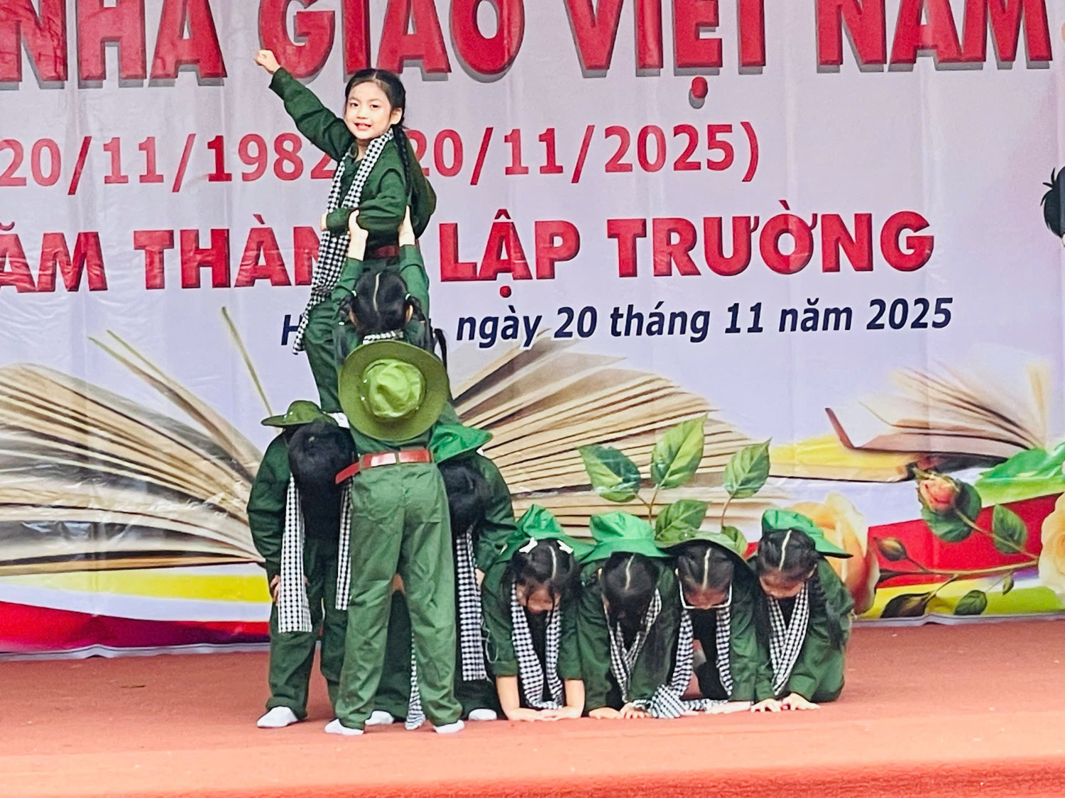 gen h z7240731792019 f52bd15db5b45b6ec042b2e7b1ed0f3a