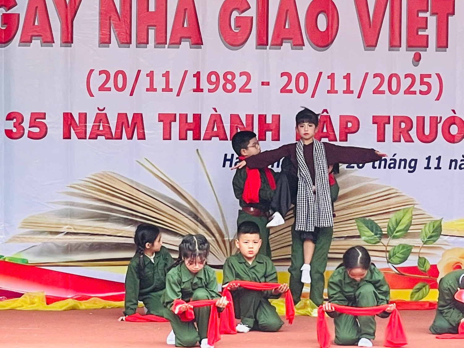 gen h z7240731868672 75b497a1ddcdbbc9a824793e4c6c58b5