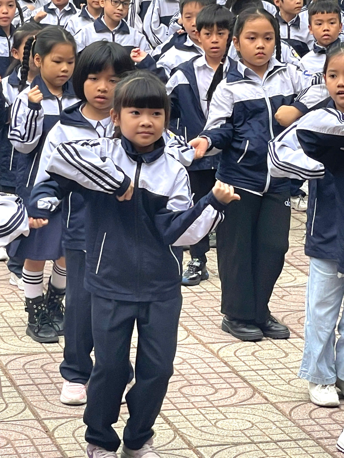 gen h z7351859253149 795483ecdb01824322393d0cd60c8ede