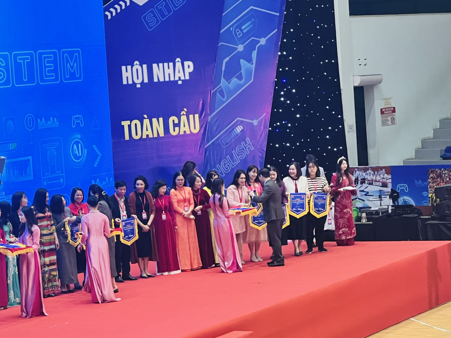 z7297506582055 779750c7b664efbf9575691f03f25adf (1)