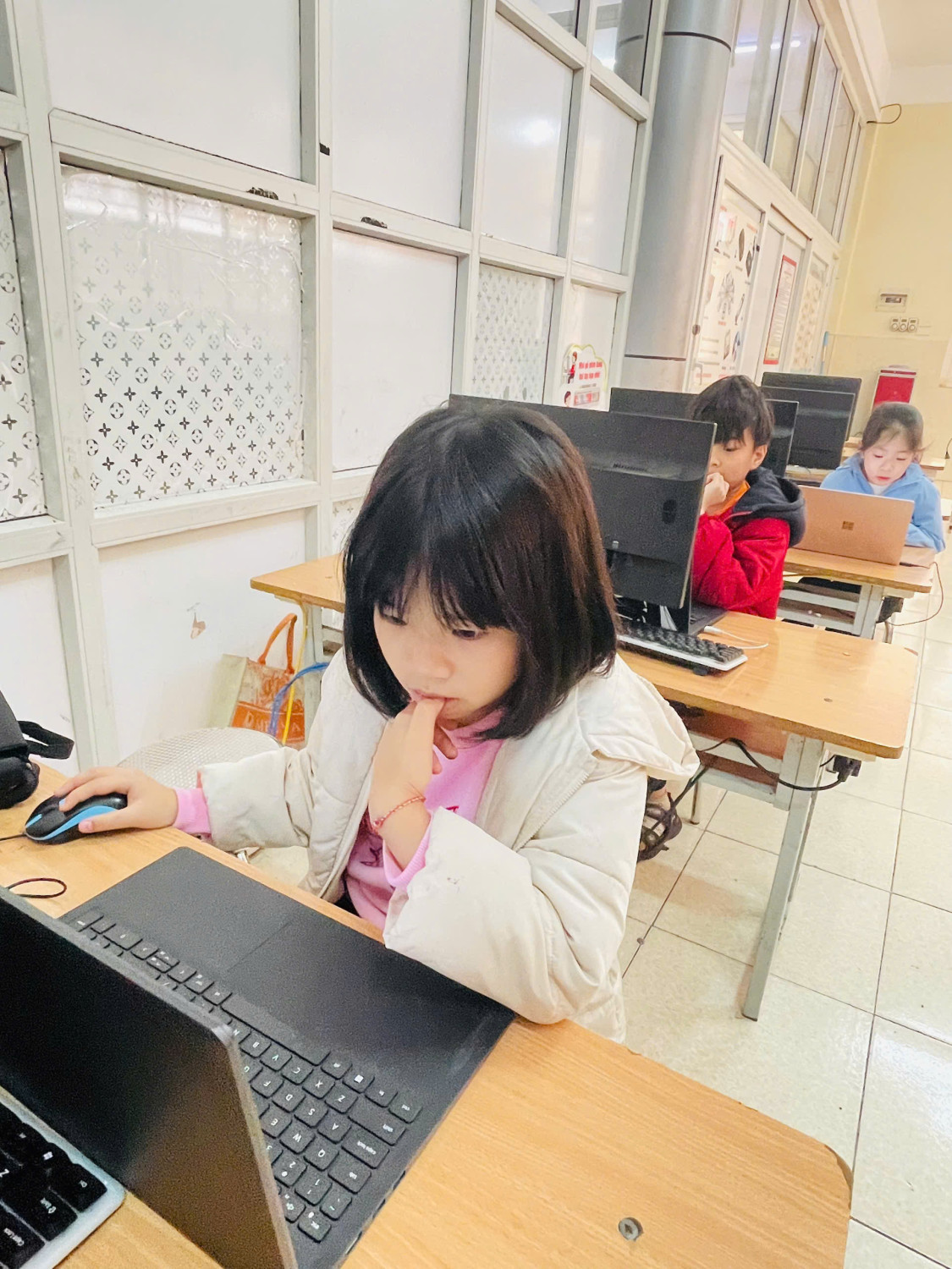 gen h z7424884218601 0f729752acfb18e29c0a0637e98b1853