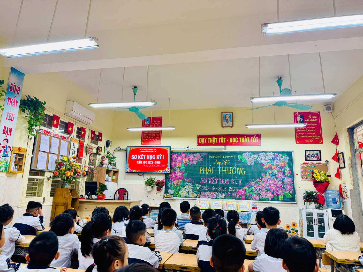 gen o z7445092484545 fce0d9bd4cf2a9651f03669fd97a37df