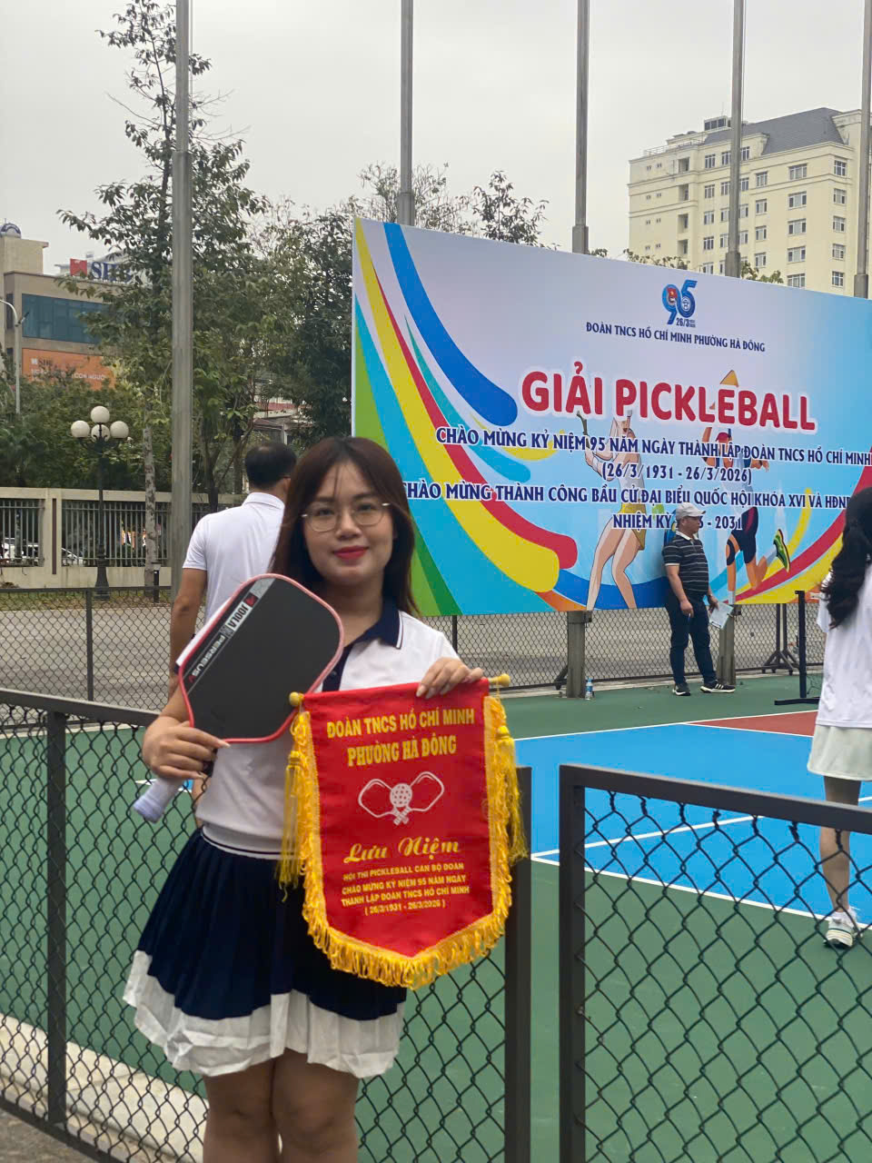 gen h z7642649892144 26b03925f1ee4bcab17e996d9c3f1472